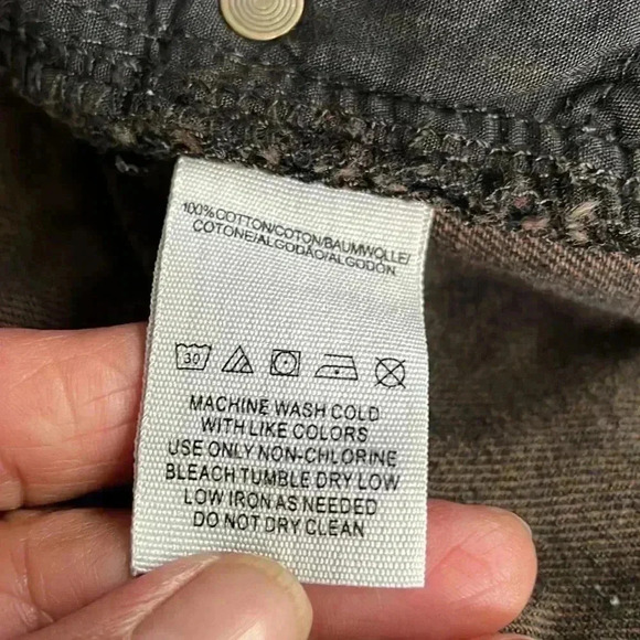 Free people acid wash shorts - Picture 7 of 9